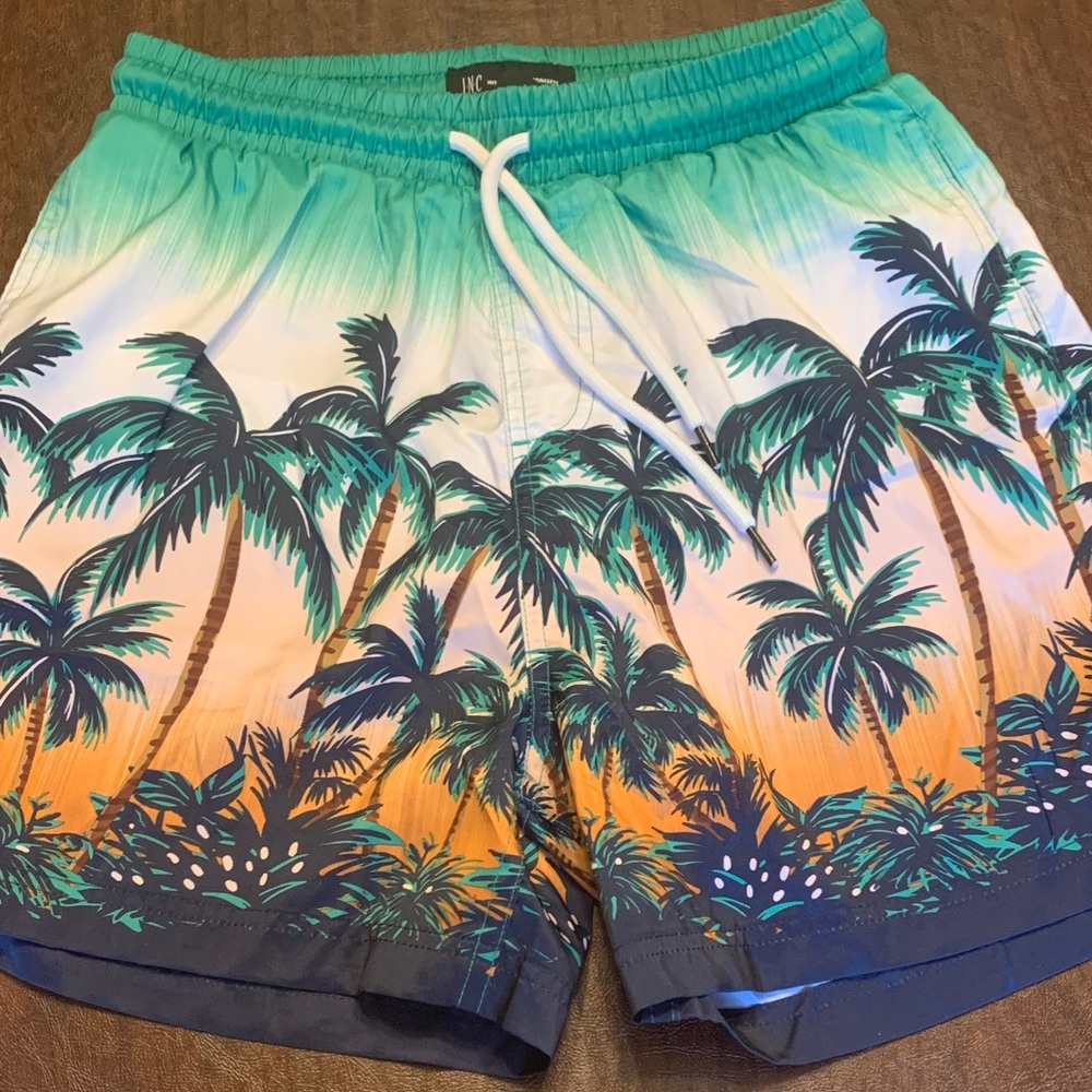 Men’s Inc. International Concepts Tropical Palm Tree Swim Shorts Size Small